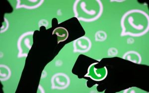 Cek HP,  Berikut Tanda WhatsApp Sedang Dibajak Orang Lain