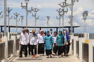 Percepat Penurunan Stunting, Ketua PKK Kotabaru Melauching Dashat di Kampung KB Desa Rampa