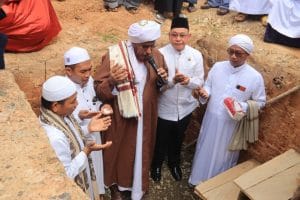 Peletakan Batu Pertama Pembangunan Masjid Jami Al Hilal ,Ini Harapan Bupati Kotabaru