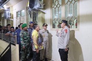 Pastikan Natal Aman dan Kondusif, Kapolres Kotabaru Bersama Forkopimda Turun Langsung Cek Sejumlah Gereja