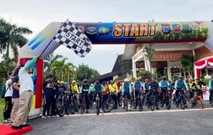 Diikuti Forkopimda, Gubernur Kalsel Lepas Ratusan Peserta Gowes di Banjarmasin