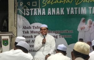 Sambangi IAY,Abah Zairullah Azhar Silaturahmi dan Beri Motivasi Anak Yatim
