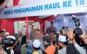 Kapolda Kalsel Turun Langsung Monitor PengamananHaul Abah Guru Sekumpul