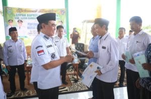 Sah! Ratusan Sertifikat Tanah Dibagikan Untuk Warga Eks Transmigrasi di Tanah Bumbu