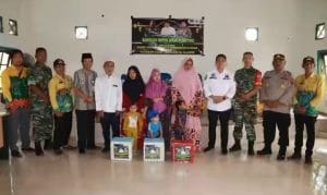 Giliran Warga Pulau Laut Timur TerimaBantuan Asupan Gizi Tambahan Program Cegah Stunting