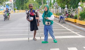 Wujud Syukur di HUT Ke-Dua, Jumat Berkah PWI Kotabaru Gelar Aksi Berbagi Makanan