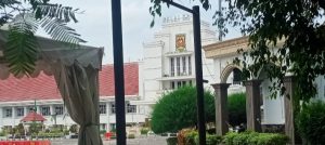 Berada Diseberang Balai Kota, Lapangan dr Murdjani Spot Wisata di Ruang Publik di Kota Banjarbaru