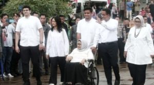Begini Reaksi Pendukung Saat Anies Tinggalkan Posko Pemenangan