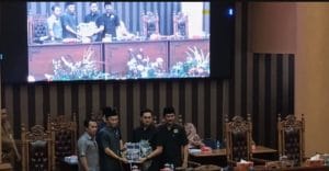 Rapat Paripurna DPRD Tanbu, Eksekutif Sampaikan RPJPD dan LPJ APBD