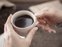 Apakah Rutin Konsumsi Kopi Bisa Cegah Kanker? Begini Kata Dokter Hematologi -Onkologi