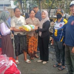 Tiga Keluarga Korban Kebakaran di Kampung Baru Terima Bantuan dari Pemkab Tanah Bumbu