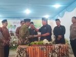 Wakil Rakyat Tanah Bumbu Warnai Hari Jadi Desa Manunggal dengan Kebersamaan Gedung Serbaguna Mandala Bakti