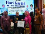 Ketua TP PKK Kotabaru Hadiri Peringatan Hari Kartini Tingkat Provinsi Kalsel