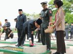 Bupati Tanah Bumbu Ziarah ke Makam Pahlawan, Peringati HUT ke-76 Proklamasi ALRI Divisi 4