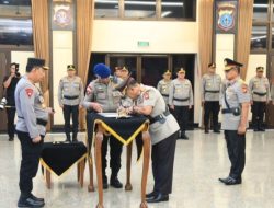 49 Perwira Tinggi Polri Naik Pangkat, Dua Jadi Komisaris Jenderal