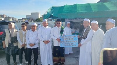 Presiden Prabowo Serahkan Sapi Kurban Seberat Satu Ton untuk Masyarakat Kotabaru