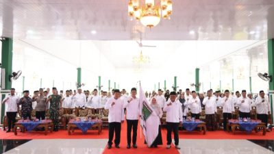 Optimis Raih Prestasi, Bupati Andi Rudi Latif Lepas Kafilah MTQ Tanah Bumbu