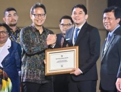Bupati Andi Rudi Latif Terima Sertifikat Eliminasi Malaria dari Kemenkes RI 