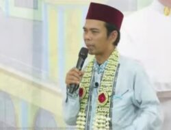 Puluhan Ribu Jemaah Antusias Hadiri Tabligh Akbar UAS di Kota Kapuas