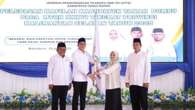 Wakil Ketua DPRD Tanbu Dampingi Bupati Andi Rudi Latif Lepas Kafilah MTQ: Dukung Penuh Semangat