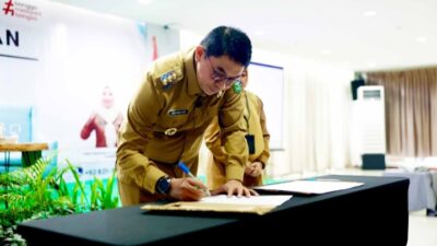 Bupati Tanah Bumbu Teken Piagam Audit Intern dan Buka Pelatihan Manajemen Risiko