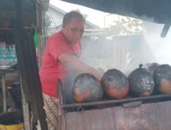 Kelapa Bakar Pak Iskandar Disukai Mantan Bupati Zairullah, Ini Khasiatnya 