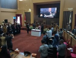 DPRD Tanah Bumbu Gelar Paripurna Penandatanganan Nota Kesepakatan KUA-PPAS Perubahan APBD 2025