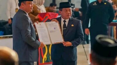 Dr. Usis I. Sangkai Resmi Dilantik Jadi Sekda Kapuas, Begini Sambutan Bupati