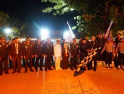 Kodim 1022/Tanah Bumbu Meriahkan HUT ke-80 RI Lewat Taptu dan Pawai Obor di Taman Pantai Pagatan
