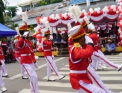Bupati Kotabaru Diwakili Wabup Syairi Mukhlis Lepas Karnaval HUT ke-80 RI