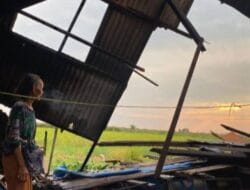 143 Rumah Rusak, Masjid dan Sekolah Pun Tak Luput dari Terjangan Puting Beliung di Kapuas