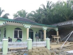 Masuk Tahap Pengecatan, TMMD Kodim 1022 Tanah Bumbu Percepat Rehab Mushola Al-Istiqomah