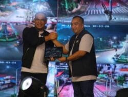 Mantan Vokalis Ada Band Guncang Siring Laut di Penutupan Acara Hubfest 2025 di Kotabaru