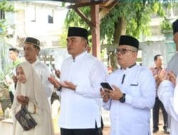 Dalam Rangkaian Hari Jadi ke-60, Bupati Rahmat Trianto Pimpin Ziarah ke Makam Pendiri Tanah Laut