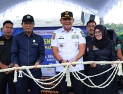 Bupati Tala Resmikan Jembatan Damar Lima Damit dan Sundawa di Batu Ampar, Dorong Ekonomi dan Pariwisata