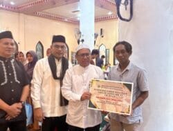 Awali Safari Ramadan, Pemkab Kotabaru Salurkan  Bantuan Sosial di Pamukan Barat