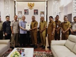 Sinergi BPN dan Pemkab Kotabaru: Sertipikat Aset Diserahkan, Kepastian Hukum Diperkuat