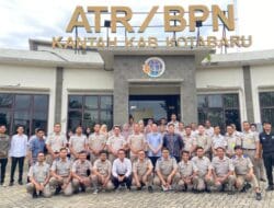 Kakanwil ATR/BPN Kalsel Tekankan Integritas dan Pelayanan Prima di Kantah Kotabaru