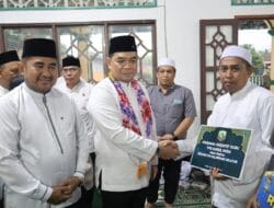 Safari Ramadhan 1447 Hijriah, Pemkab Kotabaru Serahkan Bantuan Untuk Masyarakat di Kelumpang Selatan