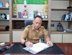 Jejak Rekam Samsir: Dari Jadi Guru Madrasah Hingga Kepala Dinas PMD Tanah Bumbu