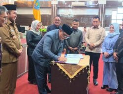 DPRD Kotabaru Sahkan Dua Perda, Perkuat Tata Kelola Pemerintah dan Demokrasi Desa