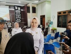 DLH Kotabaru Gerak Cepat Sosialisikan BAPILAH Di Desa Semayap, Target Perubahan Budaya Dimulai Dari RT