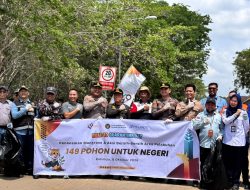 Pelindo Batulicin Perkuat Kepedulian Pesisir melalui Aksi Penanaman Mangrove dan Bersih Pelabuhan